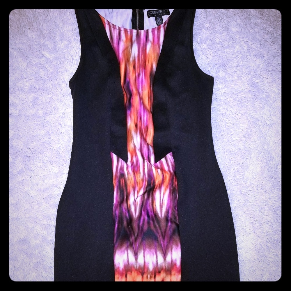 *FINAL*Black dress w/ Multi color design in middle